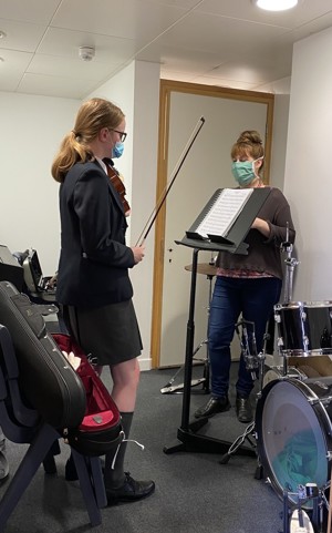 St mary magdalene academy secondary school sixth form islington music lesson in the new practice rooms